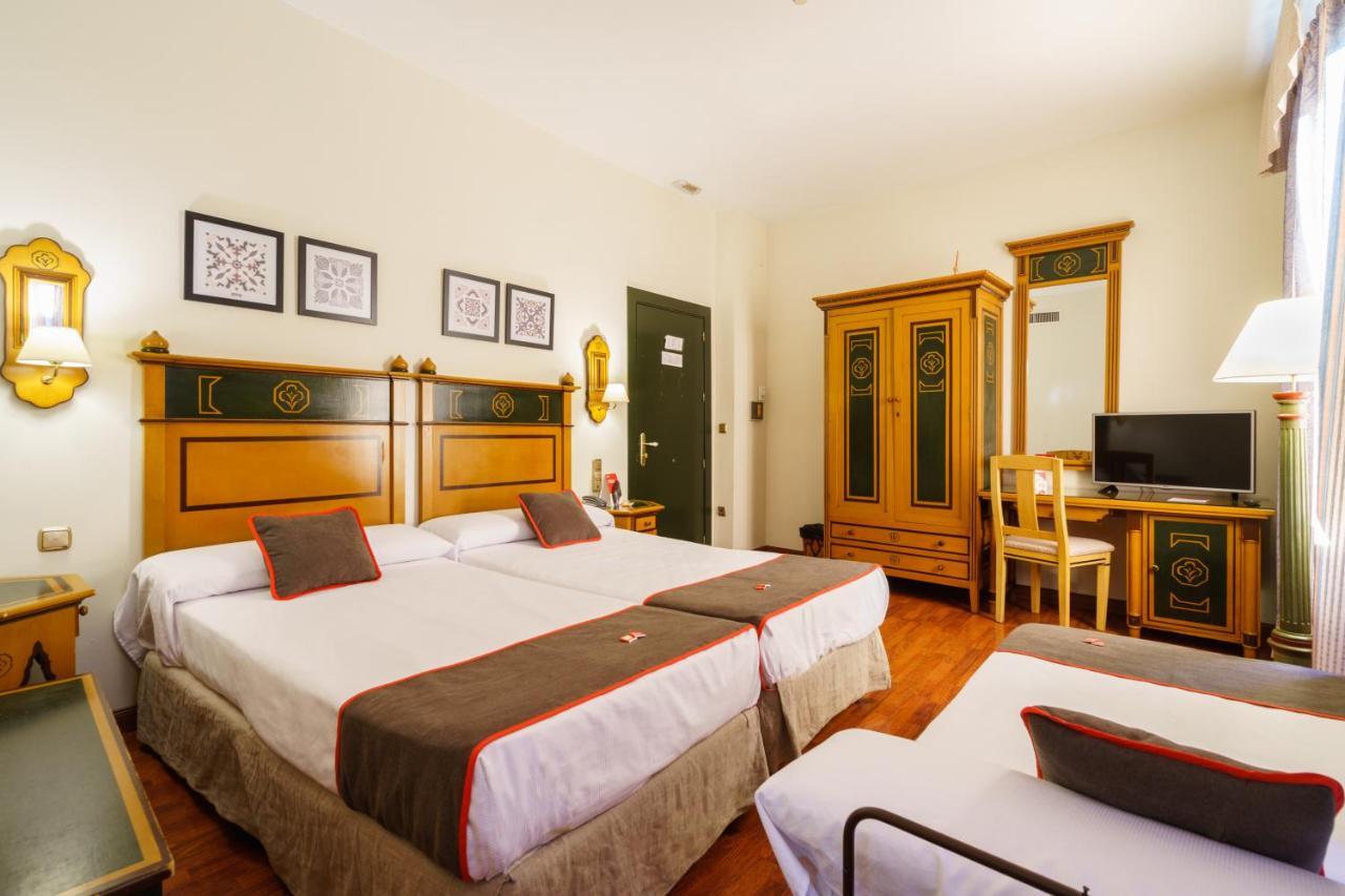 Hotel Plaza Nueva Granada Esterno foto